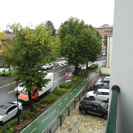 Bilocale Mentana 21 Daire Parma Dış mekan fotoğraf
